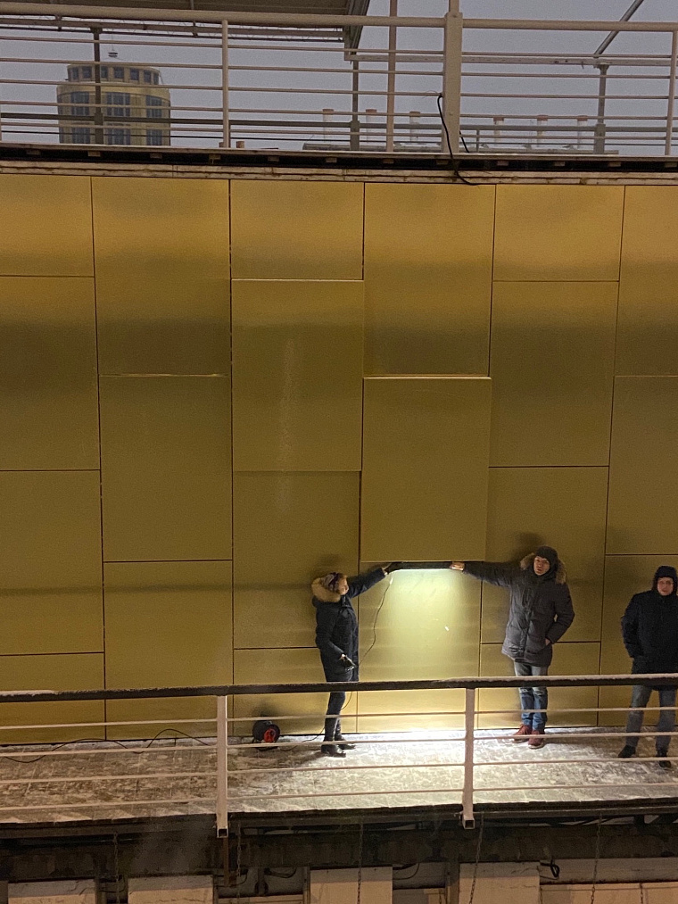 Тестовая инсталляция фасадного освещения ресторана на набережной Москвы — фото 5