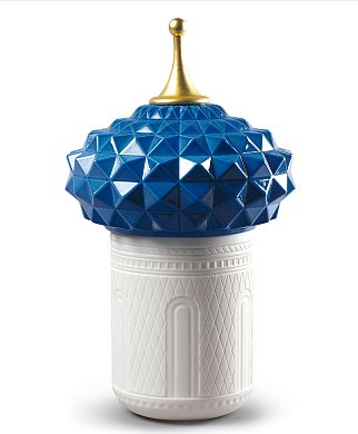 Ароматическая свеча в фарфоровой башенке South Tower Lladro 01040158