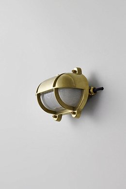 Уличный настенно-потолочный светильник Original BTC Oval Brass Bulkhead 7436