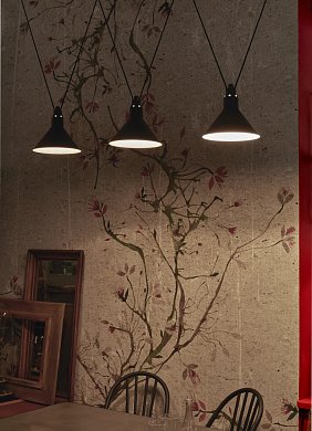 Подвесной светильник Les Acrobates de Gras N°323 Conic XL DCW éditions, чёрный 323 P CONIC XL BL-BL