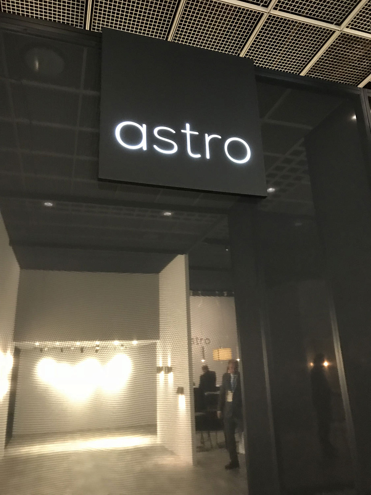 Astro Lighting - живые фотографии из шоурума — фото 1