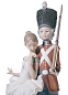 1008321 Lladro Classic Children s Tales фарфоровая фигурка мальчика и девочки с игрушкой — фото 1