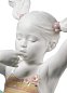 Фарфоровая статуэтка девочки, входящей в воду There I Go! Lladro 01009194 — фото 2