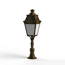 Avenue 3 N° 6; Opal PMMA Built-in LED 3000°K warm white 35W; Gold patina