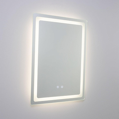 зеркало с LED-подсветкой для ванной комнаты
