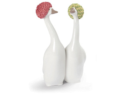 1009205 Lladro Goossiping фарфоровая фигурка женщины с оранжевым головным убором