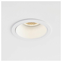 встраиваемый потолочный светильник с белым ободом и LED модулем