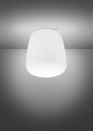 F07E07 E27 Fabbian Lumi потолочный светильник с полусферическим плафоном белого цвета