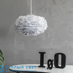 подвесной светильник с перьевым абажуром голубого оттенка