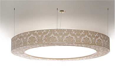 потолочный светильник с широким цилиндрическим абажуром и декоративным орнаментом