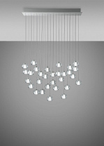 подвесной светильник с алюминиевыми подвесами и множественными лампами