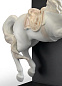 HORSE ON COURBETTE Фарфоровая настольная лампа Lladro PID534748