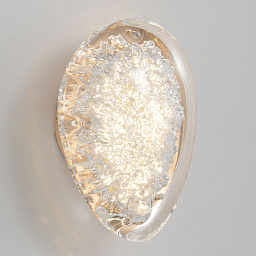 FELICIDAD AP9W LED Crystal Lux FELICIDAD настенное бра с асимметричным стеклянным плафоном и мягким рассеянным светом