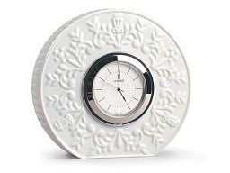 1009603 Lladro Tea At 5 With Dad настольные часы из фарфора с рельефным узором