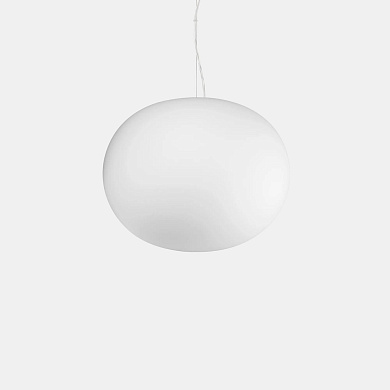 подвесной светильник с матовым белым шарообразным плафоном