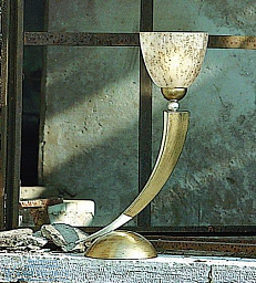6073/L1 MM lampadari Horn настольная лампа с изогнутой ножкой и плафоном в форме чаши