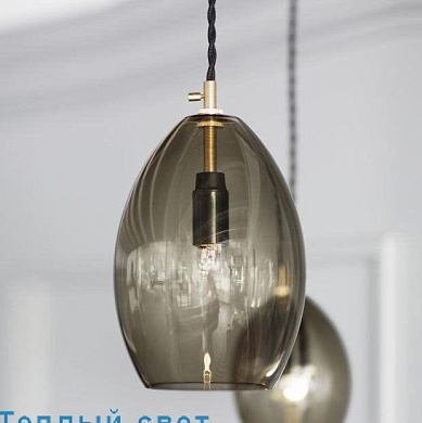 подвесной светильник с вытянутым стеклянным плафоном каплевидной формы