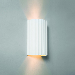 1335001 Astro lighting Kymi настенный светильник из гипса с рифлёной поверхностью