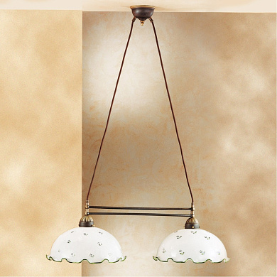 люстра с двумя плафонами из состаренной латуни