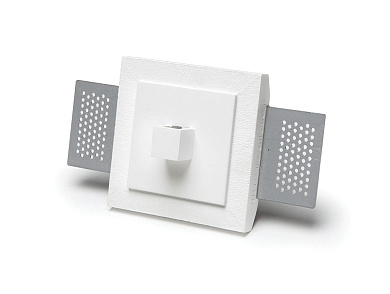 настенный светильник квадратной формы с центральным выступом для акцентного освещения