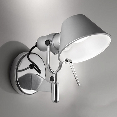 A025450 Artemide Tolomeo настенный светильник