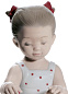 1008524 Lladro Fetch My Shoe фарфоровая фигурка мальчика с ботинком в руке — фото 1