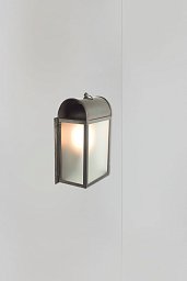 Уличный настенный светильник Original BTC Domed Box 7250