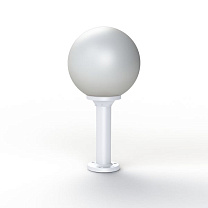 Moon N° 8; Opal PMMA E27 105W; White