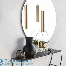 подвесной светильник с минималистичным цилиндрическим корпусом