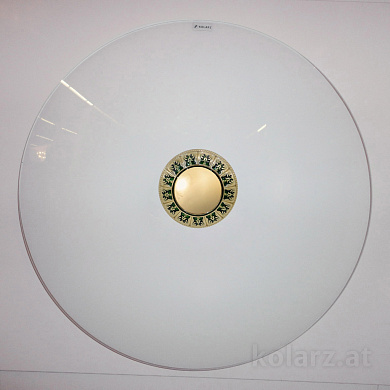 потолочный светильник круглый с зелёным декором в центре