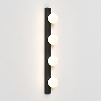 настенный светильник с четырьмя шарами-плафонами матовый чёрный