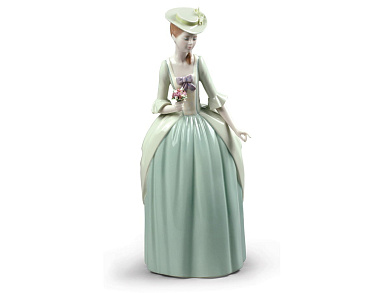 FLORAL SCENT WOMAN Фарфоровый декоративный предмет Lladro 1009181