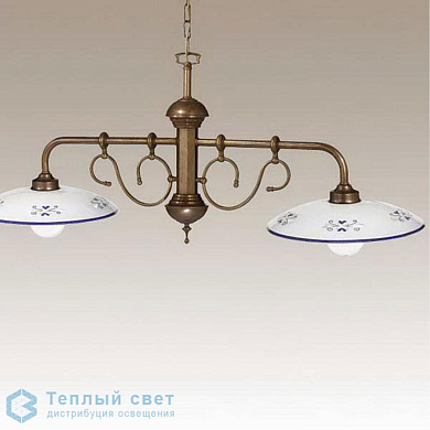 подвесная люстра с тремя рожками и стеклянными плафонами