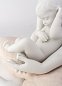 Фарфоровая статуэтка матери с ребёнком The Mother Lladro 01008404 — фото 3