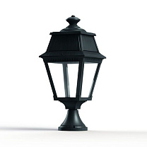 Avenue 2 N° 5; Clear glass Built-in LED 2700°K warm white 13W; Green Patina