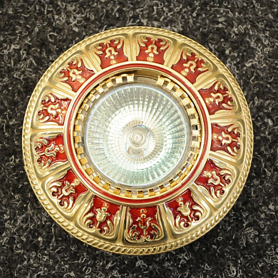 точечный светильник круглый красный с золотым орнаментом