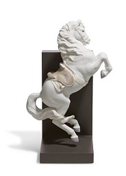 01018254 Lladro Horse On Courbette фарфоровая статуэтка лошади в курбете