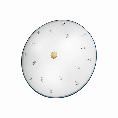 потолочный светильник латунного цвета с тремя лампами