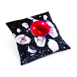 SE02307 Seletti Toiletpaper подушка с контрастным рисунком и мотивом боулинга