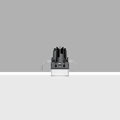 Встраиваемый в потолок светильник Laser-Blade-L Wall Washer iGuzzini