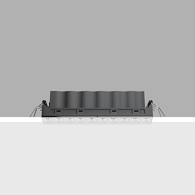 Встраиваемый в потолок светильник Laser 179x22x49 мм iGuzzini