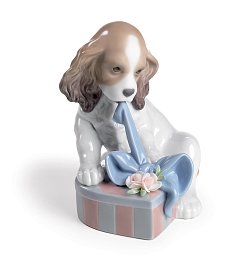 Фарфоровая статуэтка щенка с коробкой-сердцем Can't Wait Lladro 01008312