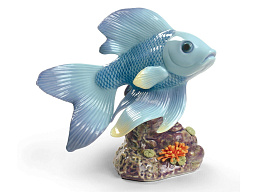 1009141 Lladro Pond Dreamer фарфоровая фигурка синей рыбы с кораллом
