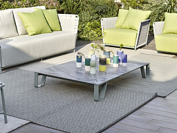 Gervasoni Outdoor Низкий садовый столик из керамогранита Gervasoni