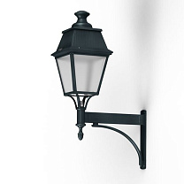 Avenue 4 N° 4; Clear polycarbonate Built-in LED 3000°K warm white 37,4W; Green Patina