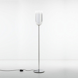 1410010A Artemide Gople торшер с вытянутым стеклянным плафоном цилиндрической формы на тонкой стойке
