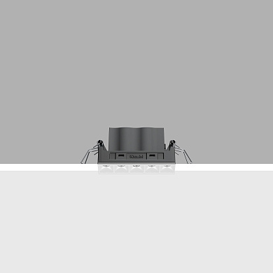 Встраиваемый в потолок светильник Laser 89x22x49 мм iGuzzini