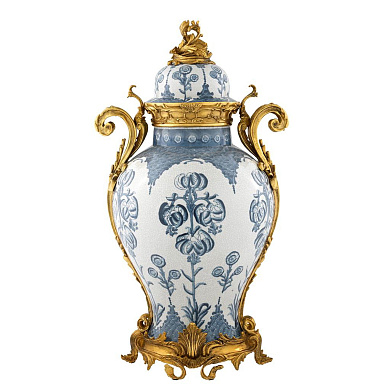 109951 Vase Armand blue керамика Eichholtz