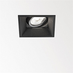 28509 9210 B Delta Light ENTERO встраиваемый потолочный спот квадратного формата