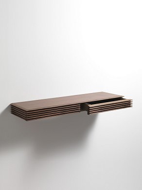 Настенная полка Lineas Porada с ящиками из массива ореха